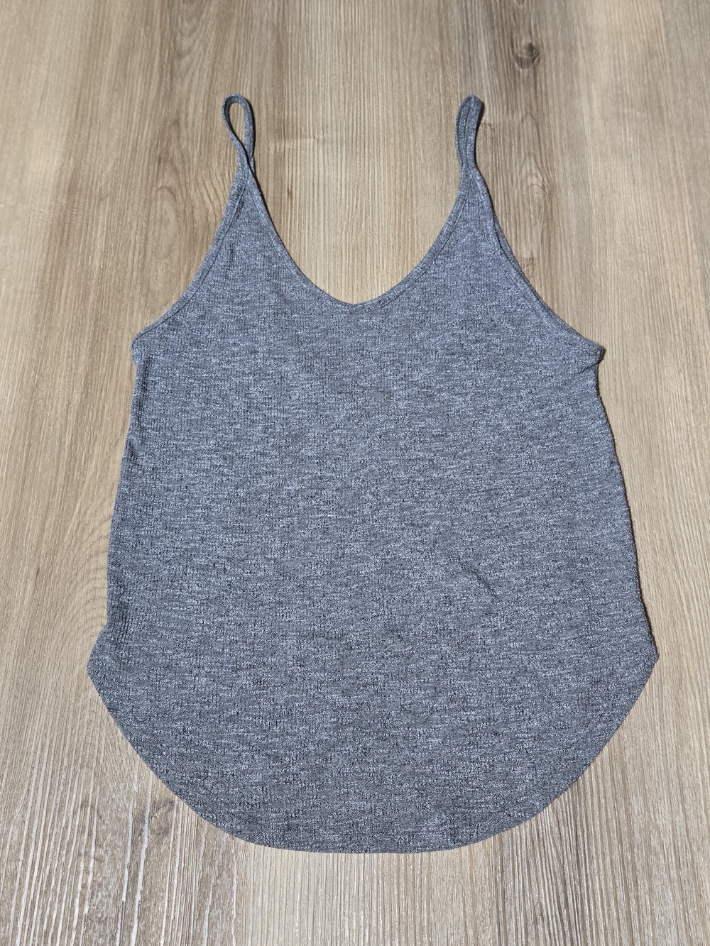 Me to We Heather Gray V-Neck Spaghetti Strap Tank